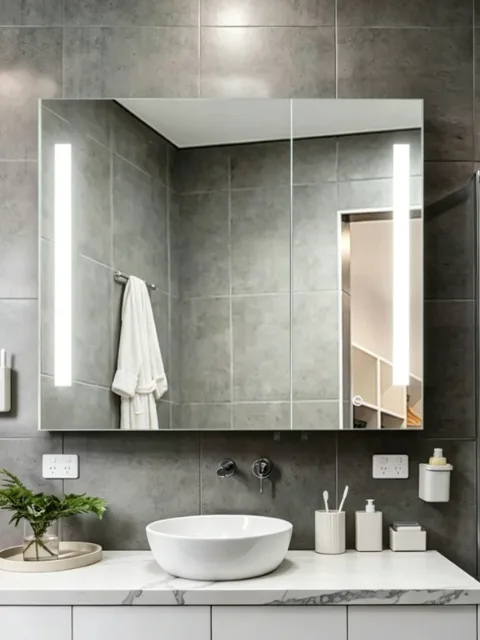 Discover the root causes of misaligned mirrored cabinet doors and how an Aosmay mirror cabinet solves this with100000-cycle tested hinges.